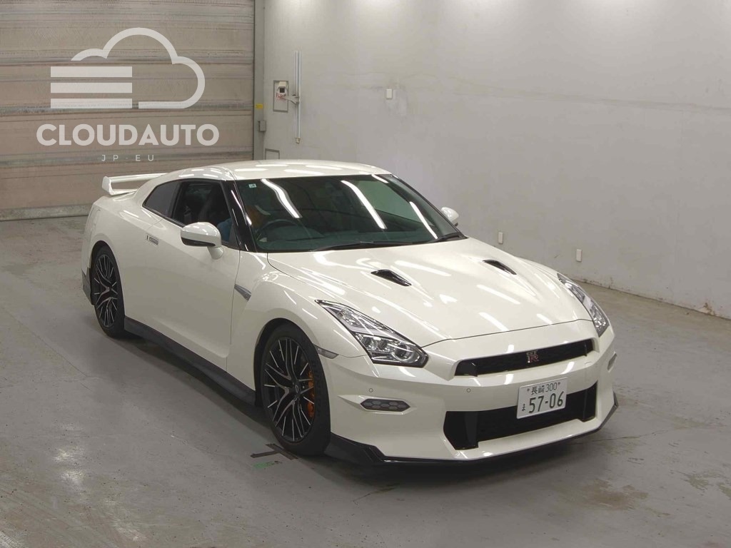 2023 NISSAN GT-R