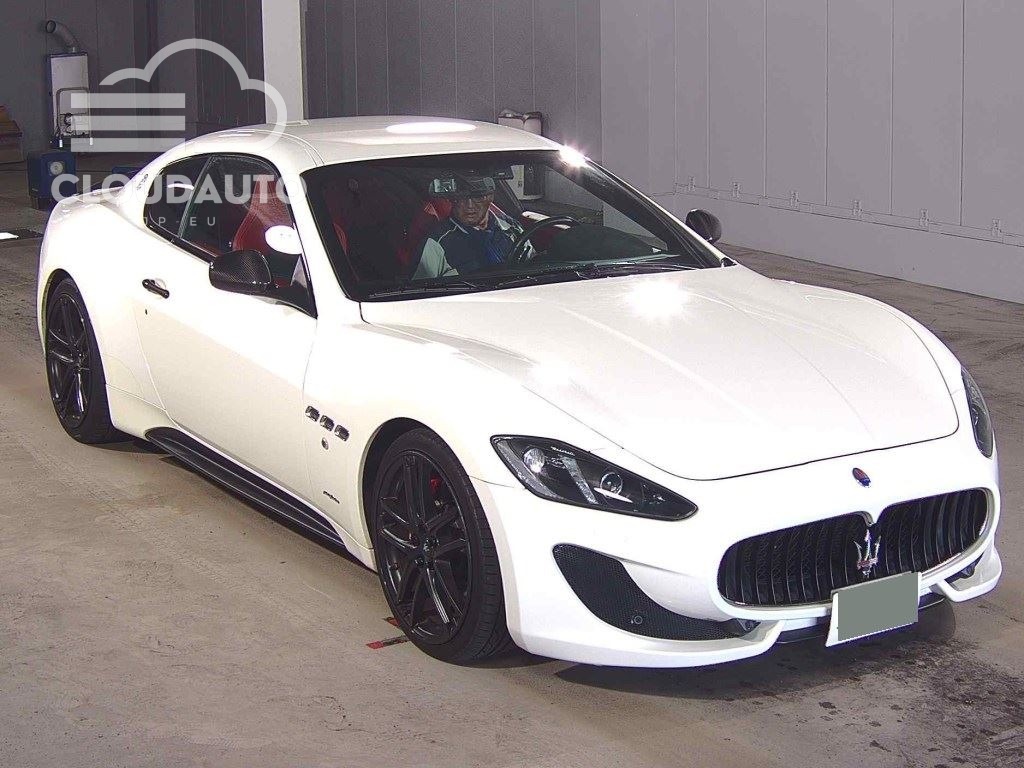 2016 Maserati GRANTURISMO