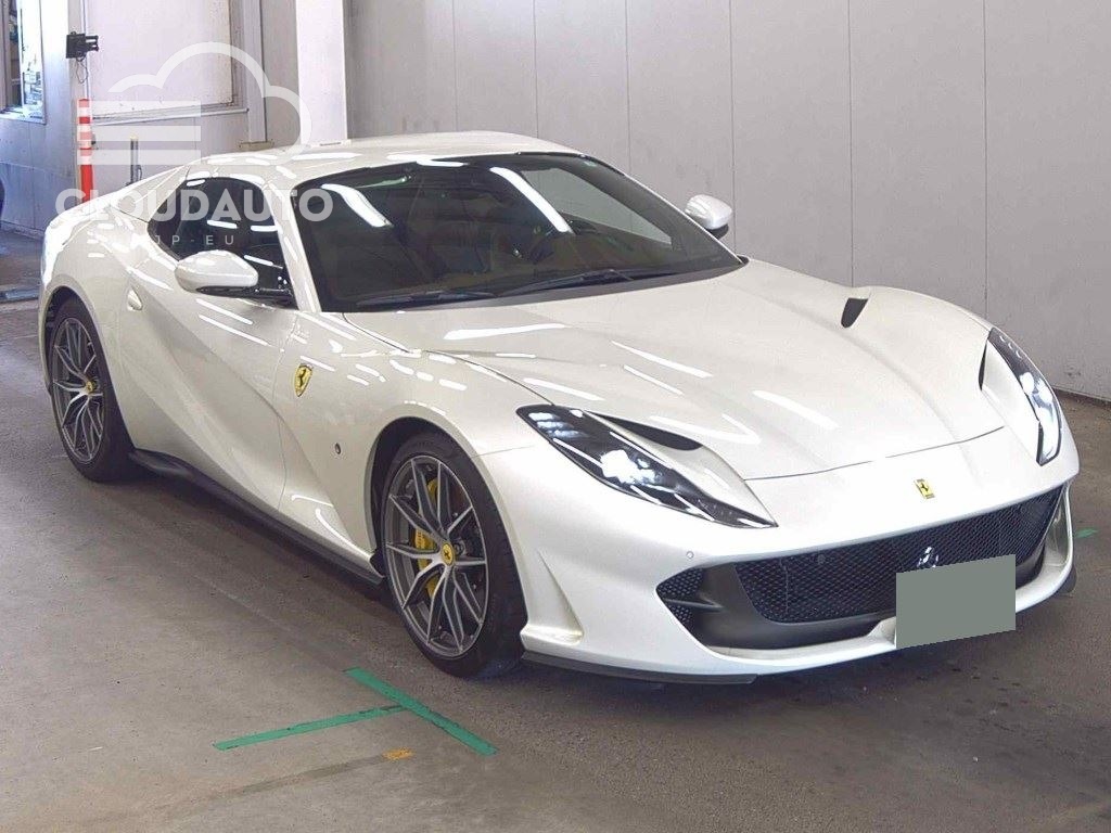 2021 Ferrari 812 GTS