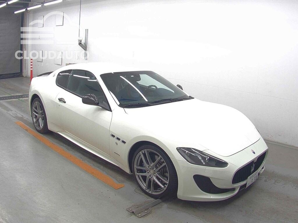 2015 Maserati GRANTURISMO