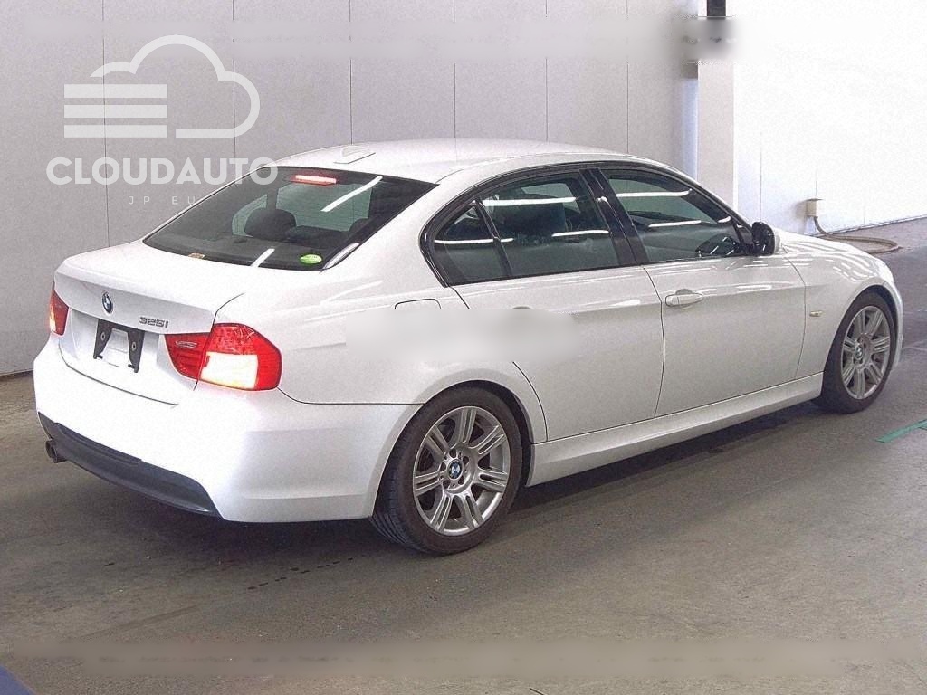 2011 BMW 3 Series