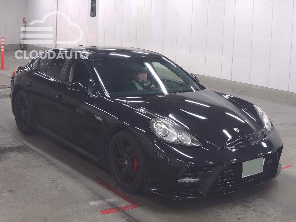 2012 Porsche PANAMERA