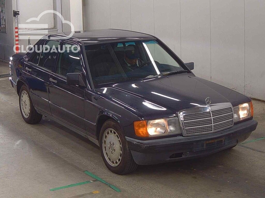 1986 Mercedes-Benz 190 CLASS