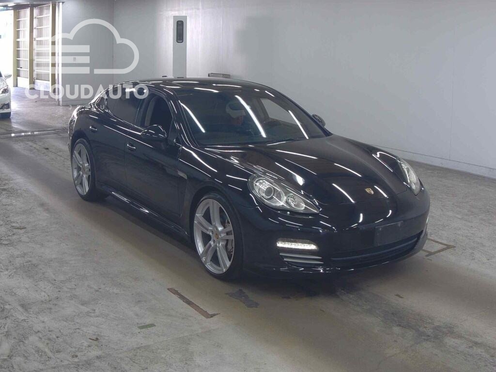 2013 Porsche PANAMERA