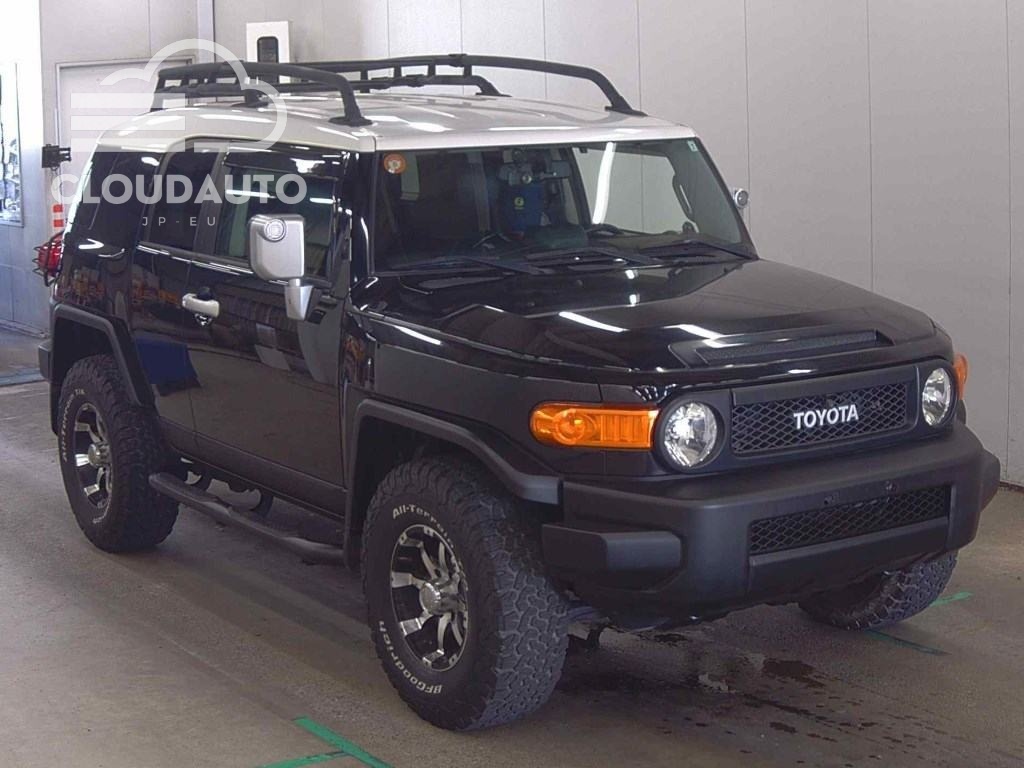 2011 Toyota FJ CRUISER
