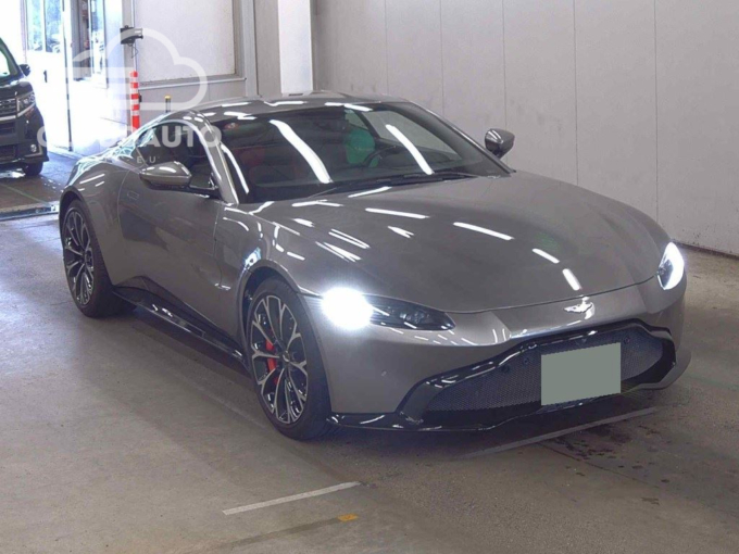 Aston Martin VANTAGE