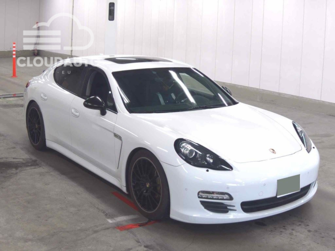 2013 Porsche PANAMERA