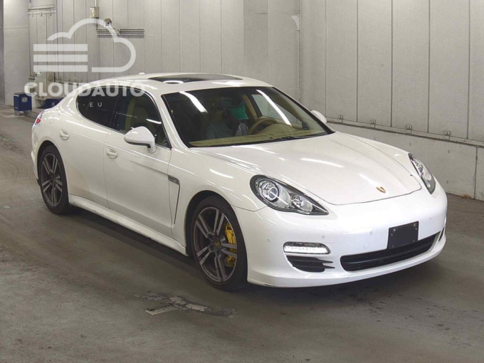 2011 Porsche PANAMERA