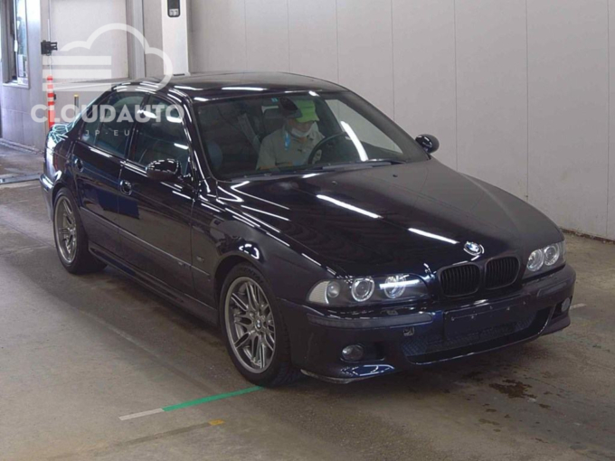 2003 BMW M5