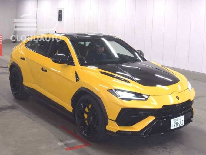 2025 Lamborghini URUS