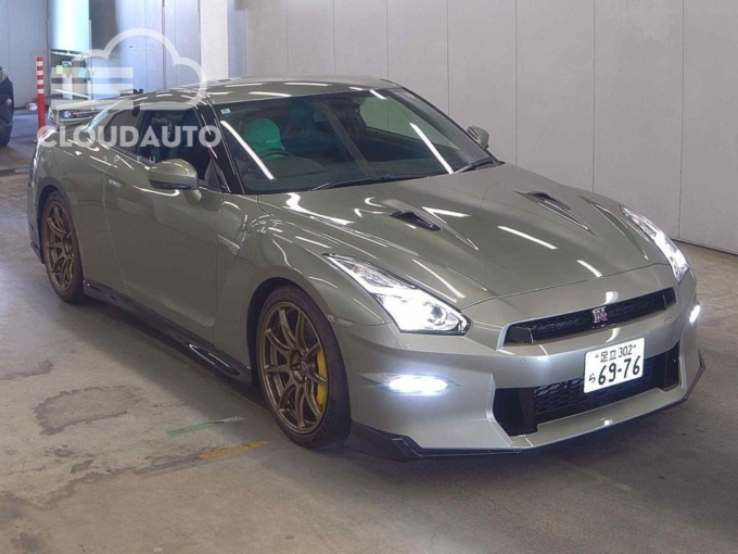 2024 NISSAN  GT-R